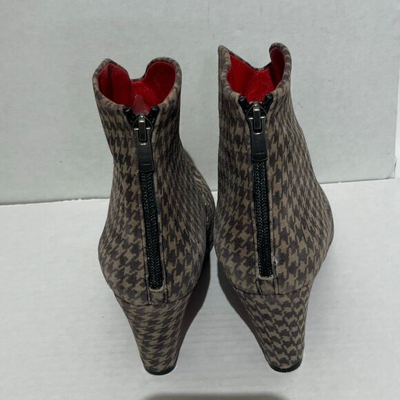Artemis Women's Black Brown Houndstooth Pull-On Back Zip Ankle Bootie Size 37 - Picture 4 of 10